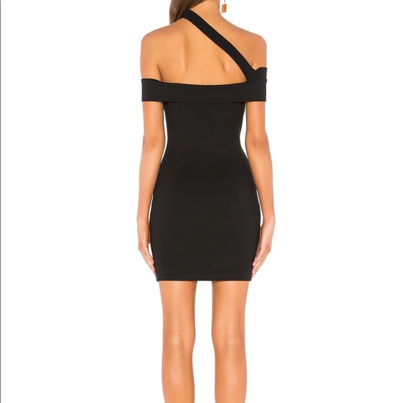 Dresses & Skirts - Doesn’t fit me! Brand new!